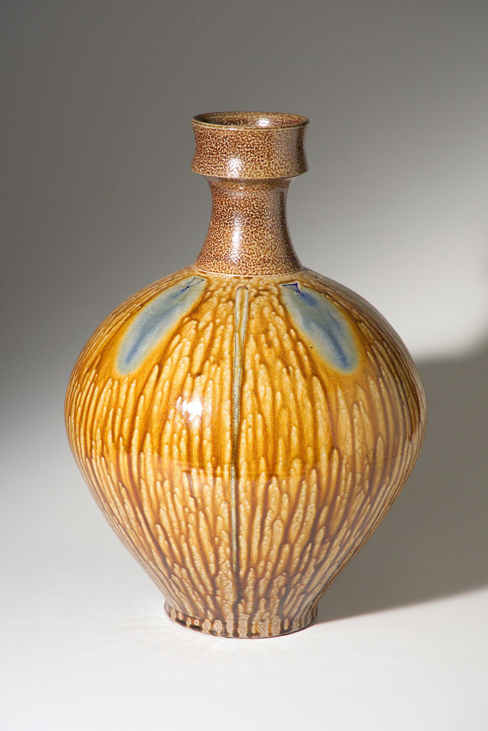 Mark Hewitt, Vase, 2002. Jason Dowdle photograph