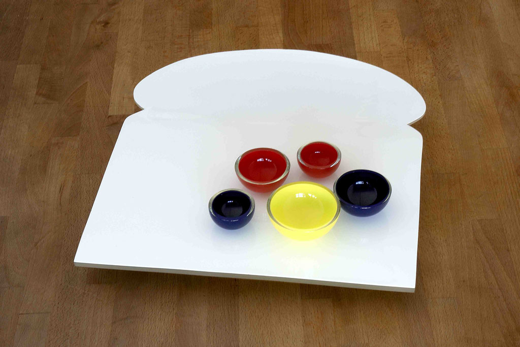 Katherine Gray, Wonder Sandwich Serving Tray, 2005. Blown and slumped glass