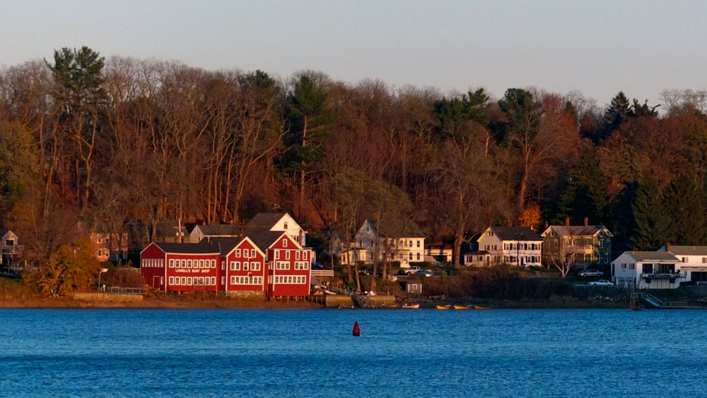 Lowell's Boat Shop