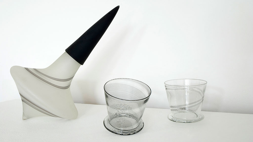 Pamina Traylor, Rolling Decanter and Glass Set