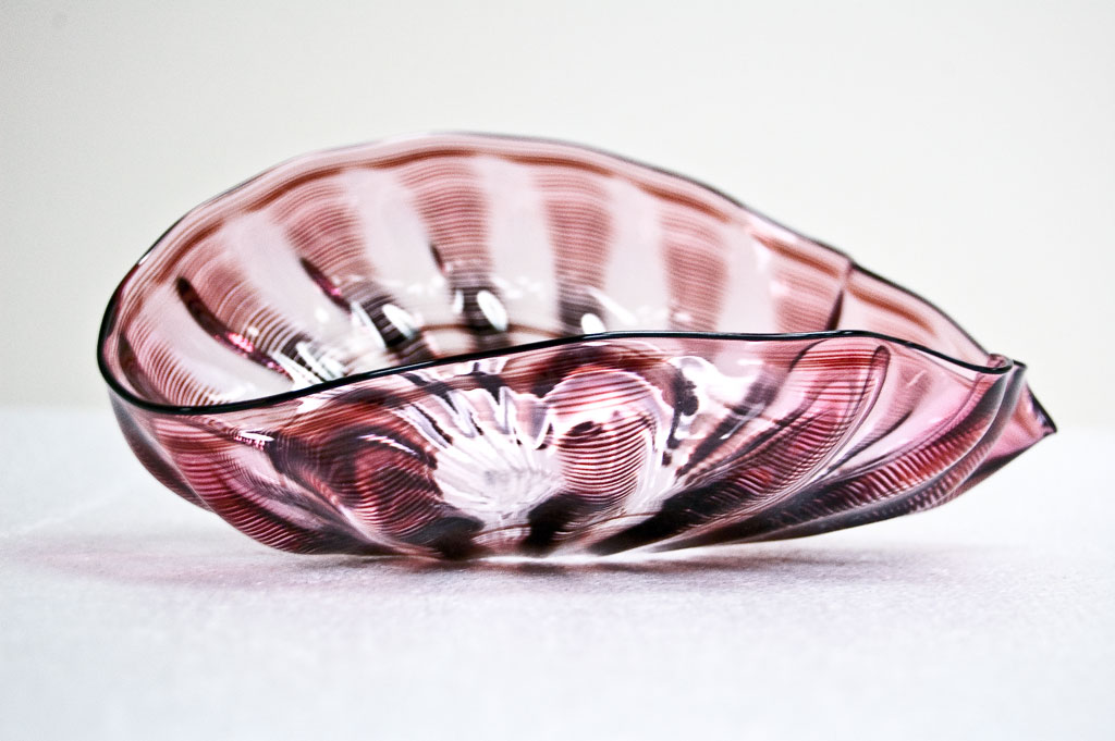 Dale Chihuly, Nesting Cranberry Bowl, Courtesy of Susan Steinhauser and Daniel Greenberg