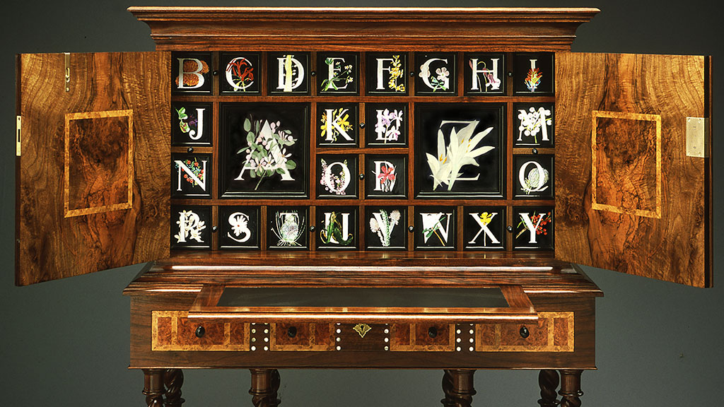 Miguel Gómez-Ibáñez, Alphabet Cabinet, writing desk (open)