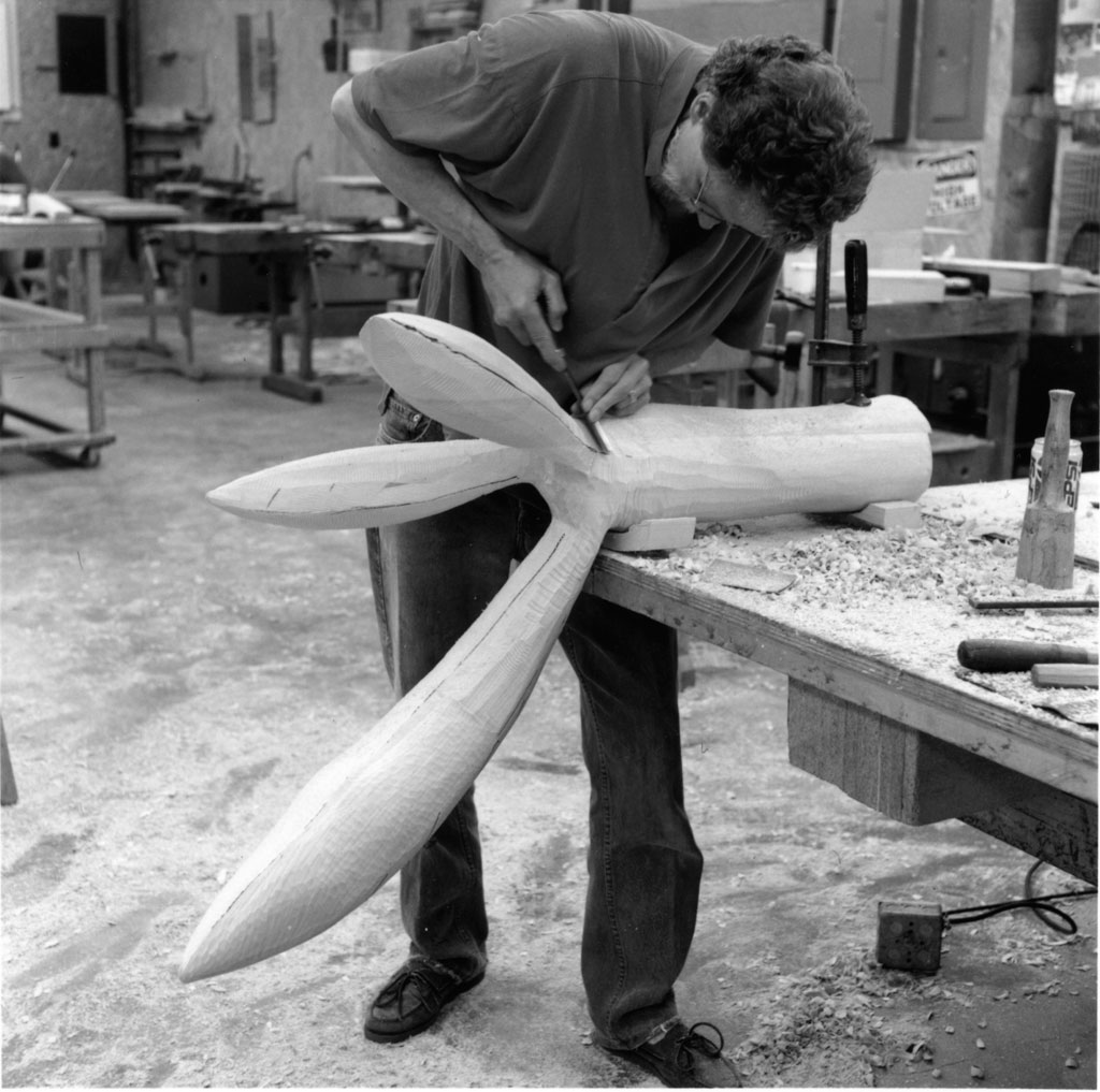 Wendell Castle at Penland School of Crafts. Courtesy of Penland School of Crafts, Dana Moore photograph