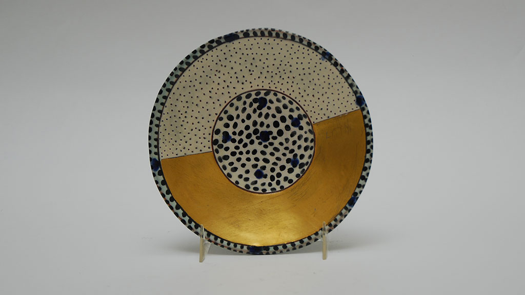 Gail Kendall, Half-Gold Dish, 2012. Madison Metro photograph