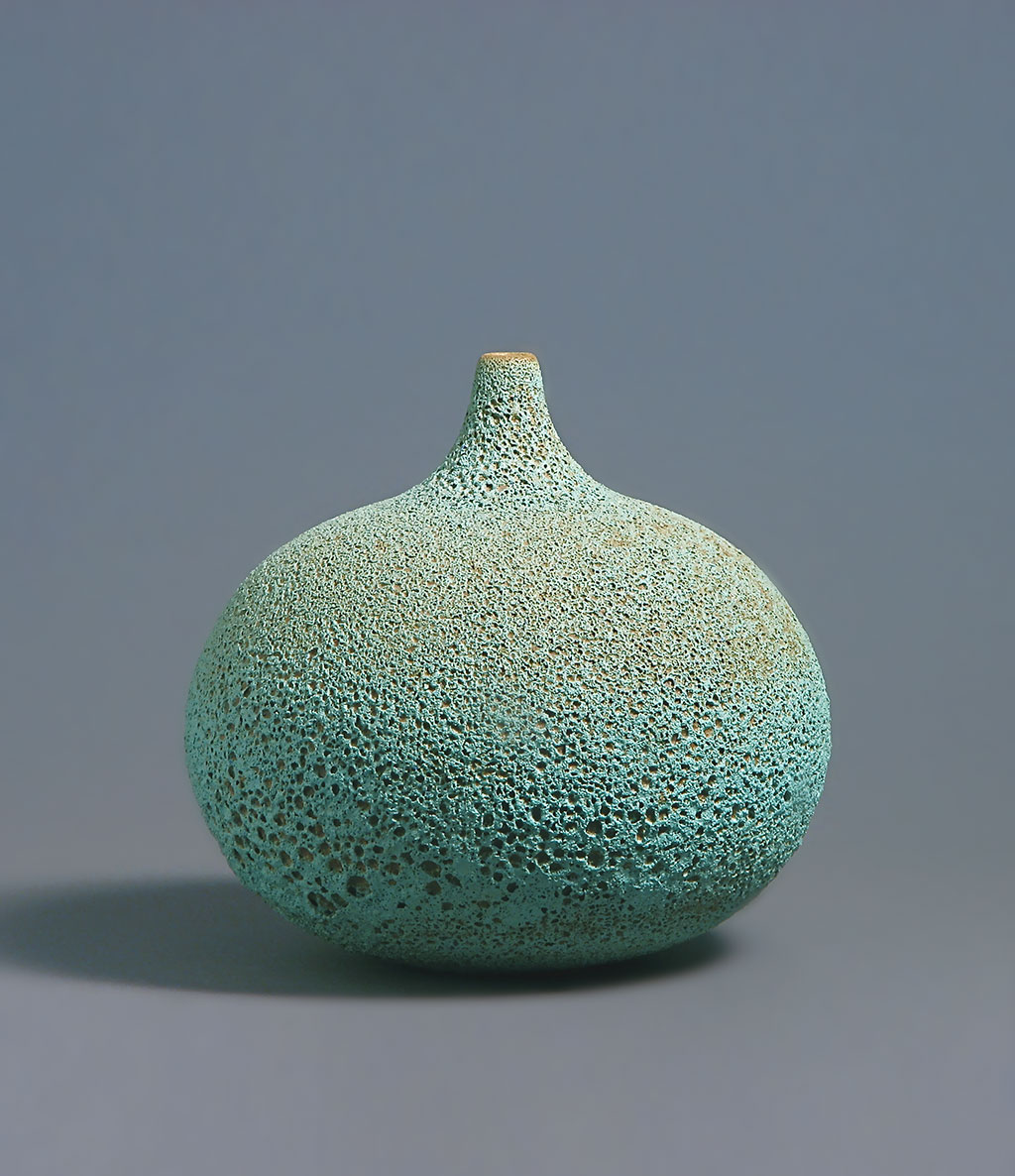 James Lovera, Untitled vase, 1962. Courtesy Forrest L. Merrill
