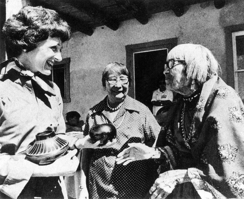 Joan Mondale receiving pottery from famed San Ildefonso Pueblo potter Maria Martinez, 1977