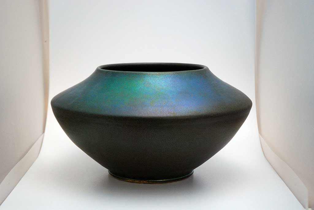 Pewabic, Moderne Vase