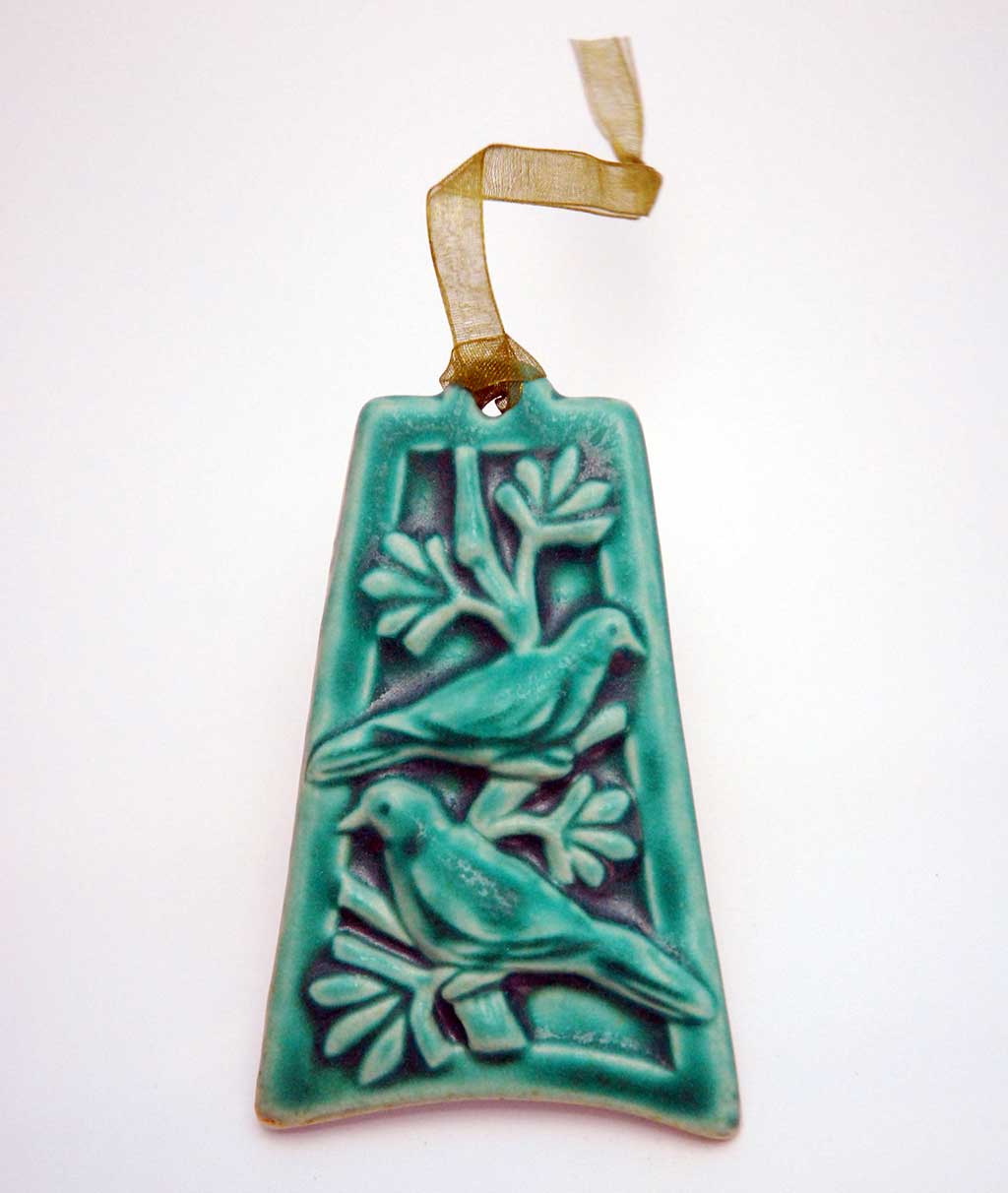 Pewabic, 12 Days of Christmas ornament (2 Turtle Doves)