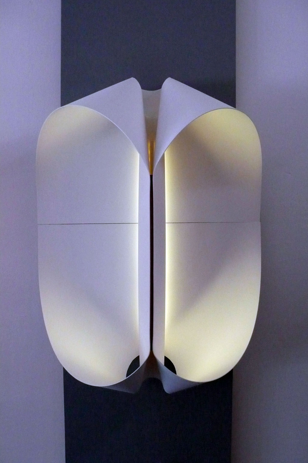 Po Shun Leong, Double ovoid wall light- 2nd Prototype, 2015