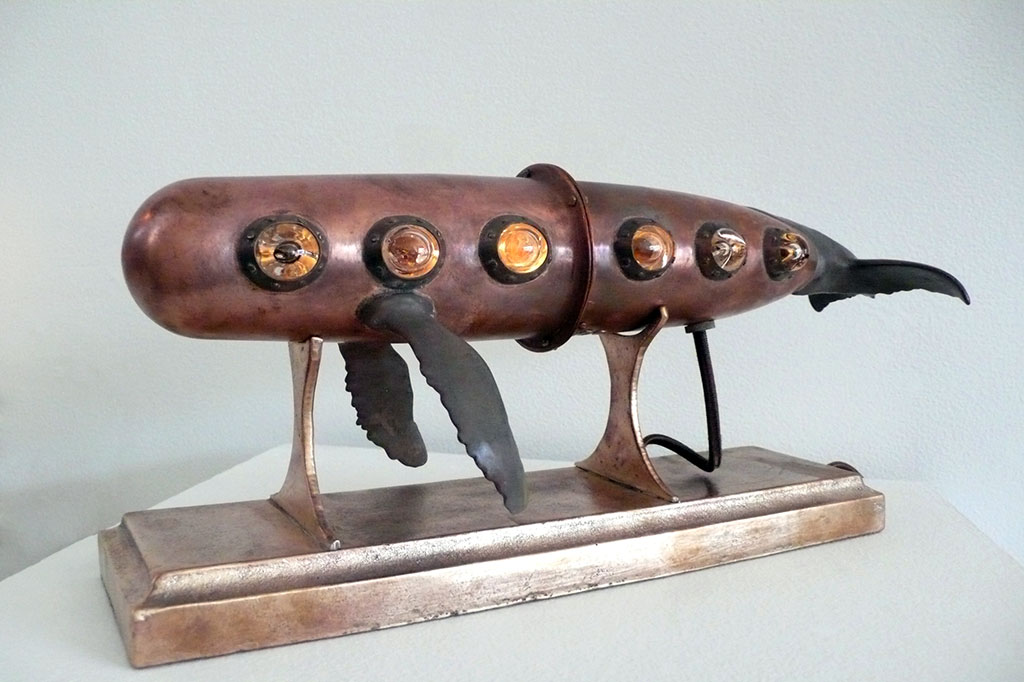 Evan Chambers, Whale lamp, 2016