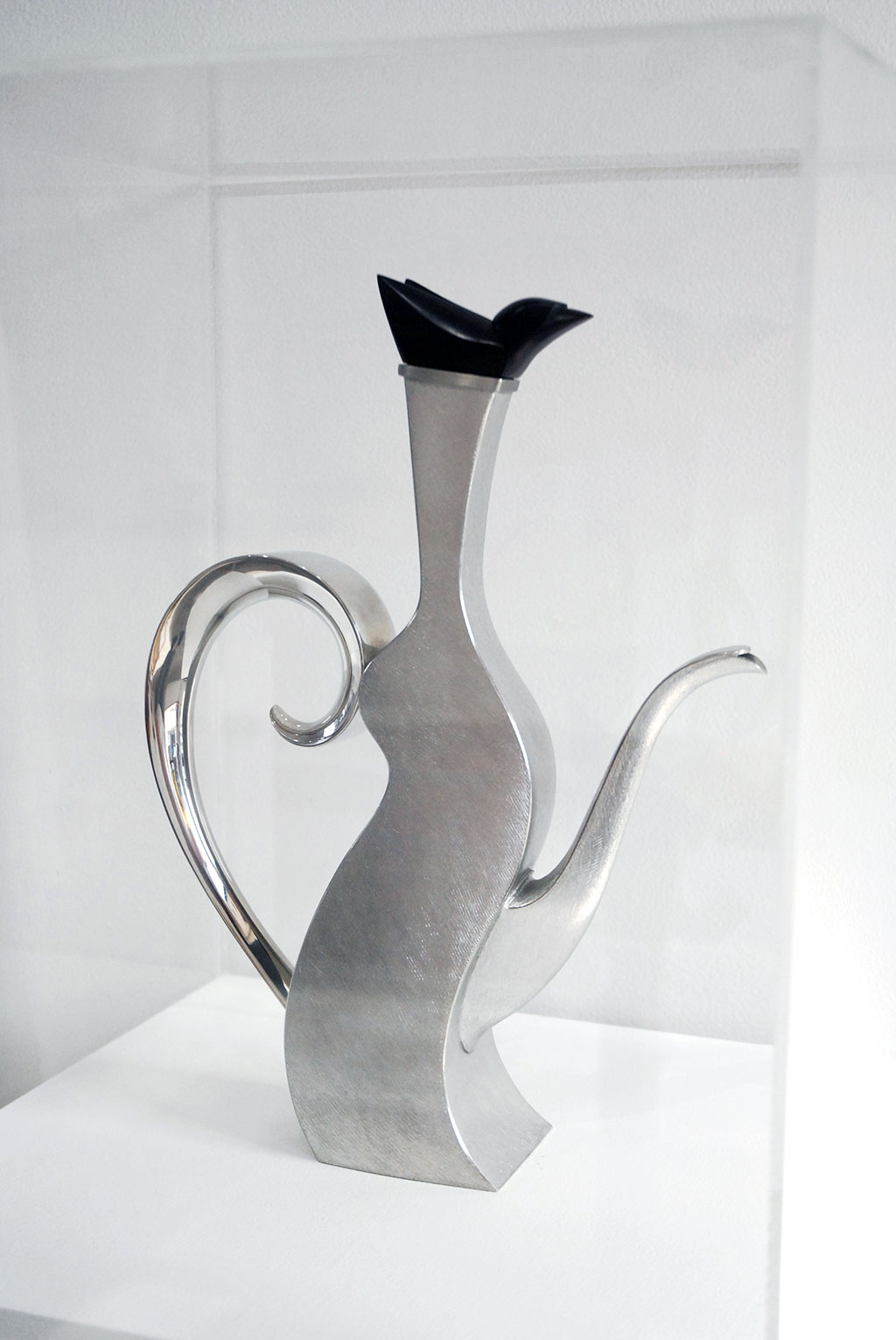 Randy Stromsoe, Santa Rosa, 1992. Pewter and ebony, Silversmith, Rooted: Craft Origins from the California Episode