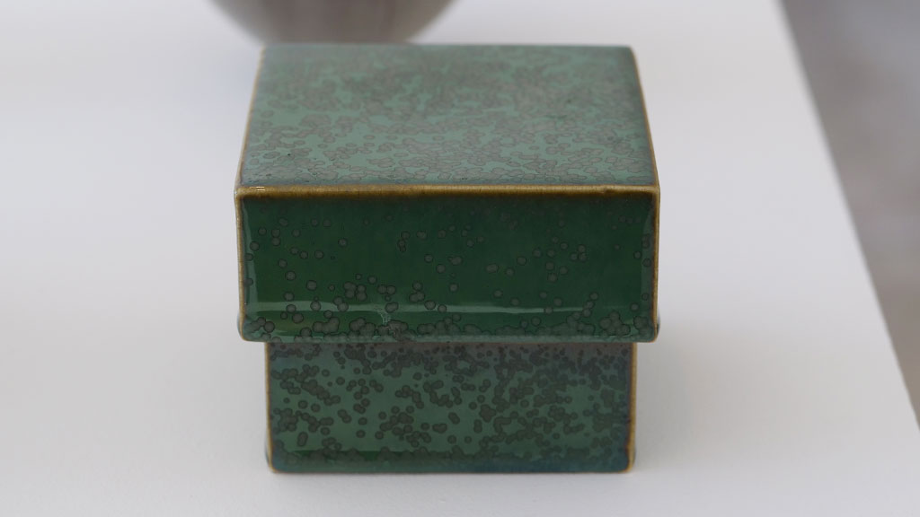 Laura Andreson, Lidded Box, 1969, California Visionaries: Seminal Studio Craft, Featuring Works from the Forrest L. Merrill Collection