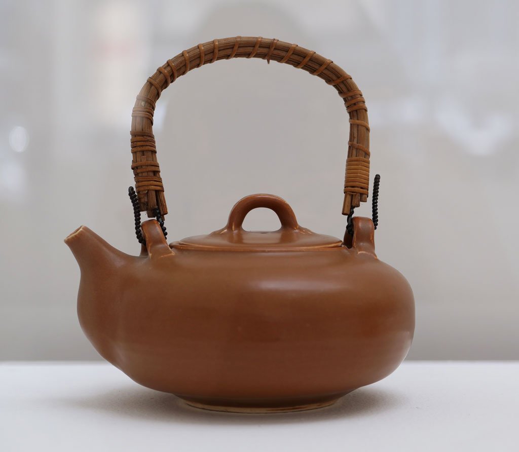 Richard Petterson, Teapot, 1970's, California Visionaries: Seminal Studio Craft, Featuring Works from the Forrest L. Merrill Collection