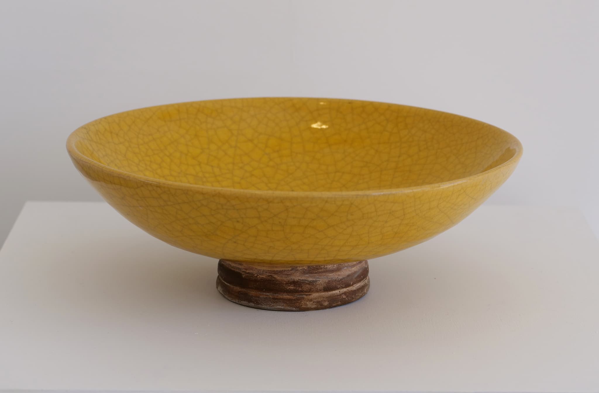 Laura Andreson, Bowl, 1939. Uranium-glazed earthenware, California Visionaries