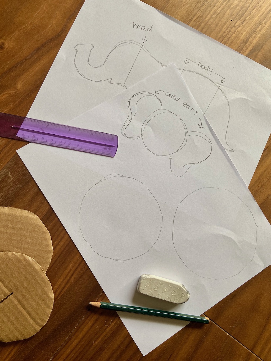 For each measurement, draw a circle with an equal diameter. You will have at least 3 circles: 2 for the body, 1 for the head. Draw ears on the smallest circle for the elephant’s head.