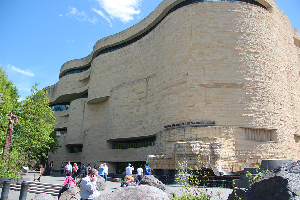 National Museum of American Indian, Smithsonian Institution. Craft in America DEMOCRACY