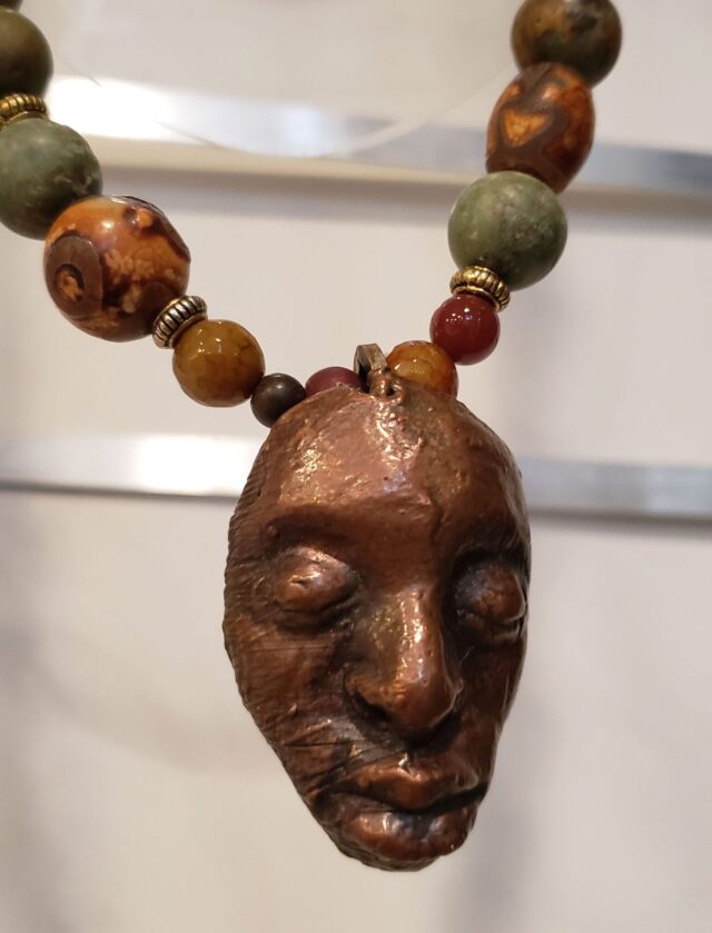 Clyde Johnson, Necklace. Denise Kang photo. JEWELRY episode of Craft in America