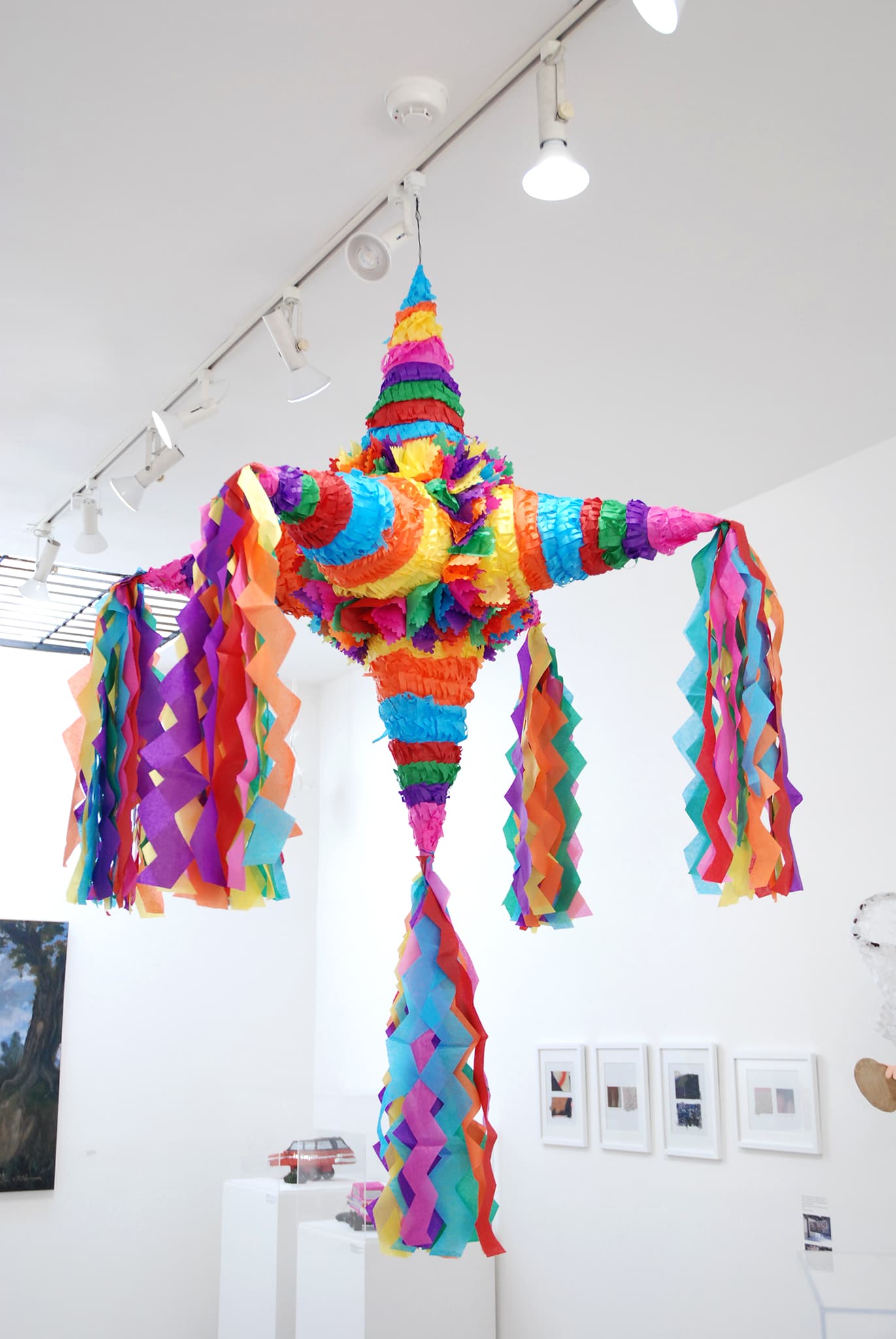 Craft in America, Piñatas