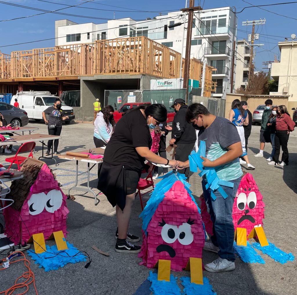 Craft in America, Piñatas, Craft in Schools