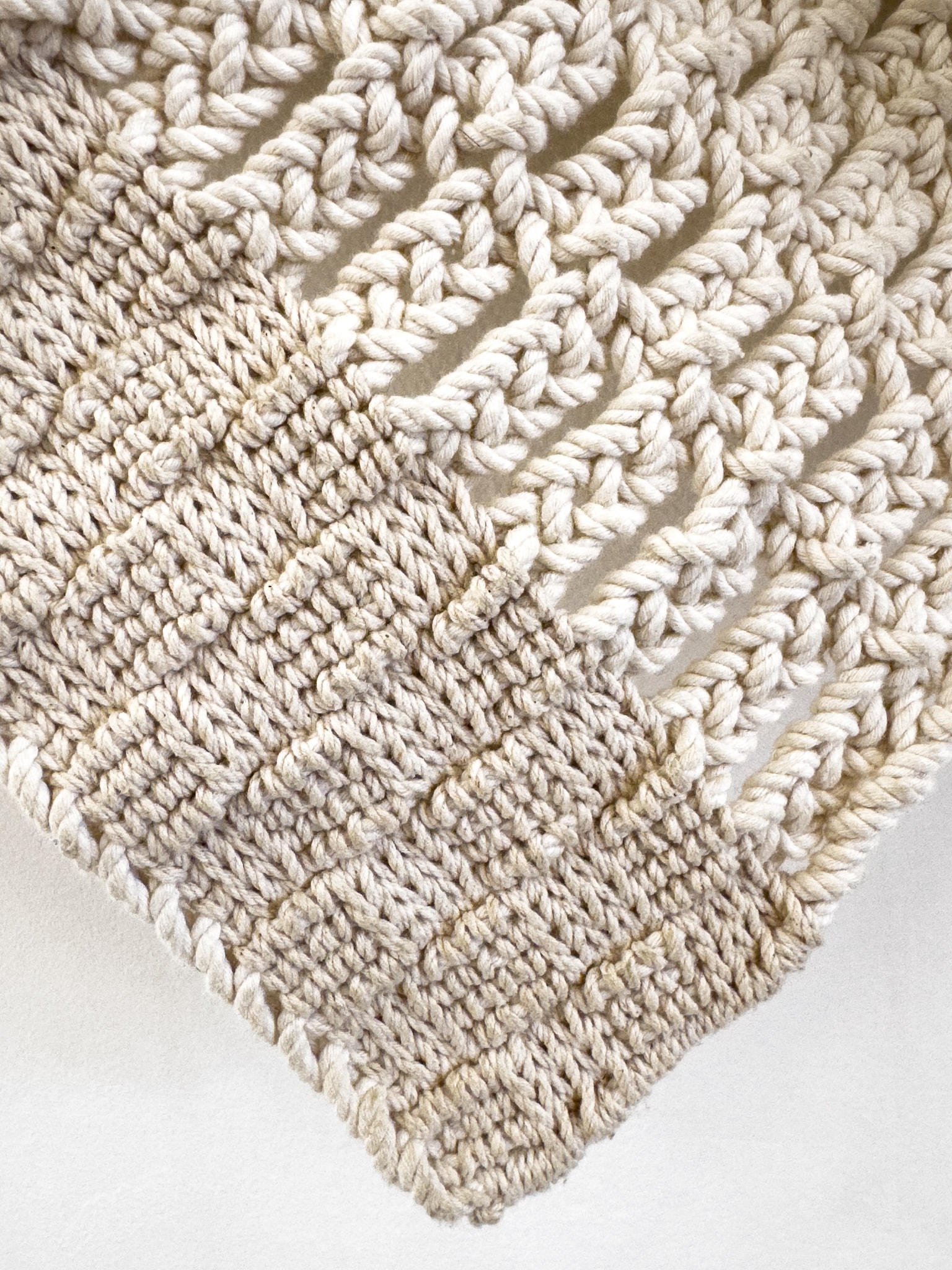 Craft in America Center, Marques Hanalei Marzan, Entwine, 'A'ahu Series #52, Detail, 2025
