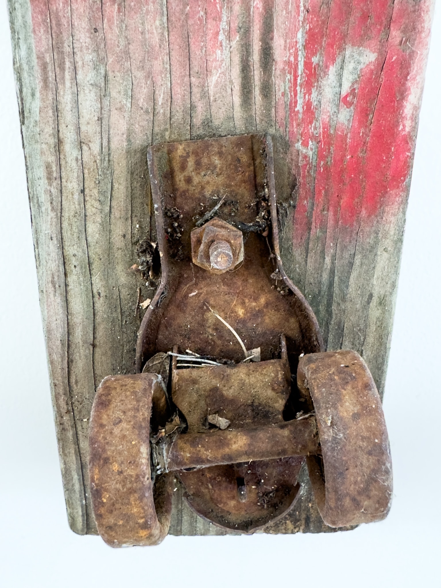 Craft in America Center, Bill and Don Diehl, Homemade Skateboard, detail, 1961-1962, vehicles of expression